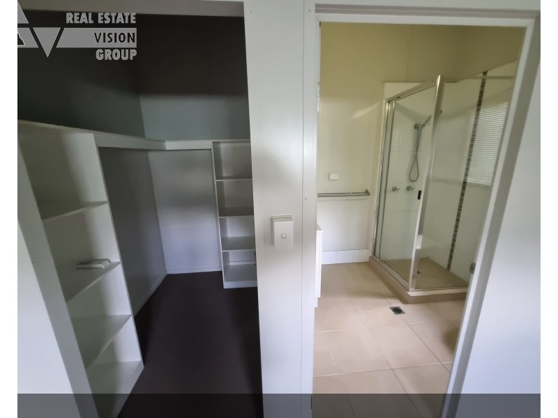 10 Gum St, Blackwater QLD 4717