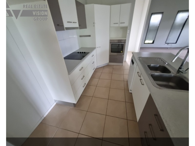 10 Gum St, Blackwater QLD 4717