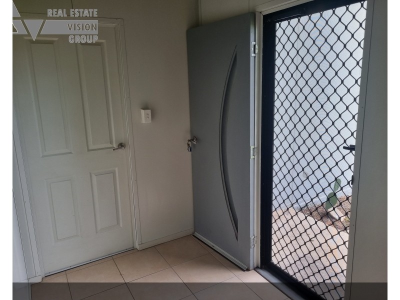 10 Gum St, Blackwater QLD 4717