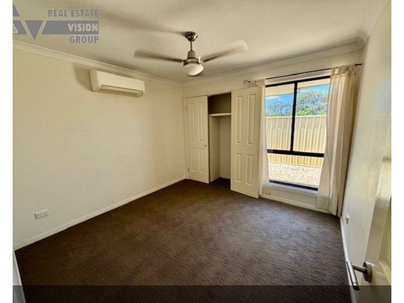2/17 Lakeside Drive St, Emerald QLD 4720