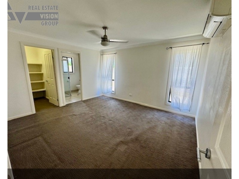 2/17 Lakeside Drive St, Emerald QLD 4720