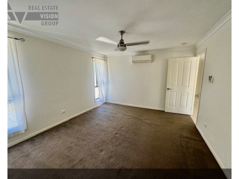 2/17 Lakeside Drive St, Emerald QLD 4720