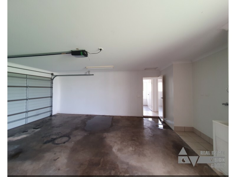 35 Mayfair Drive, Emerald QLD 4720