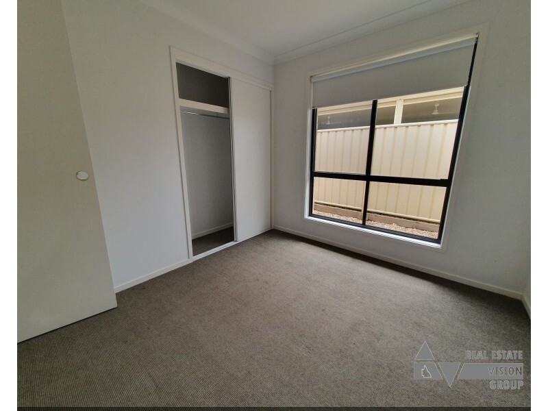 35 Mayfair Drive, Emerald QLD 4720
