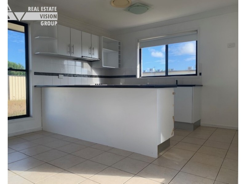 6 Guy St, Emerald QLD 4720