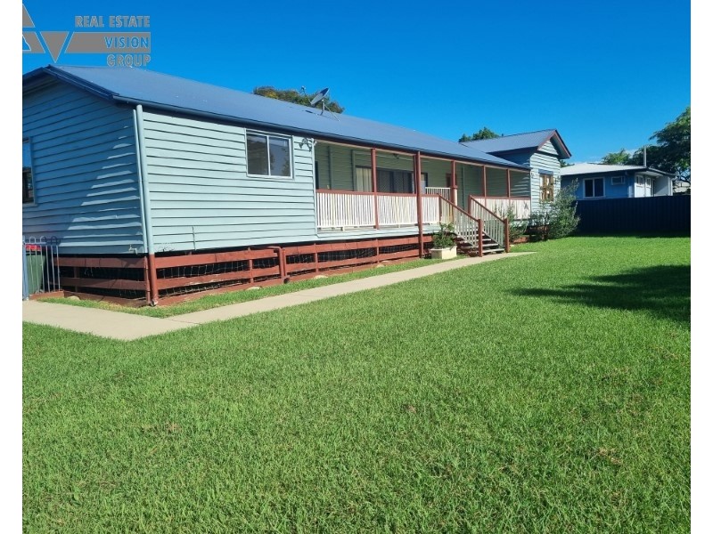 16-18 Sandalwood St, Blackwater QLD 4717