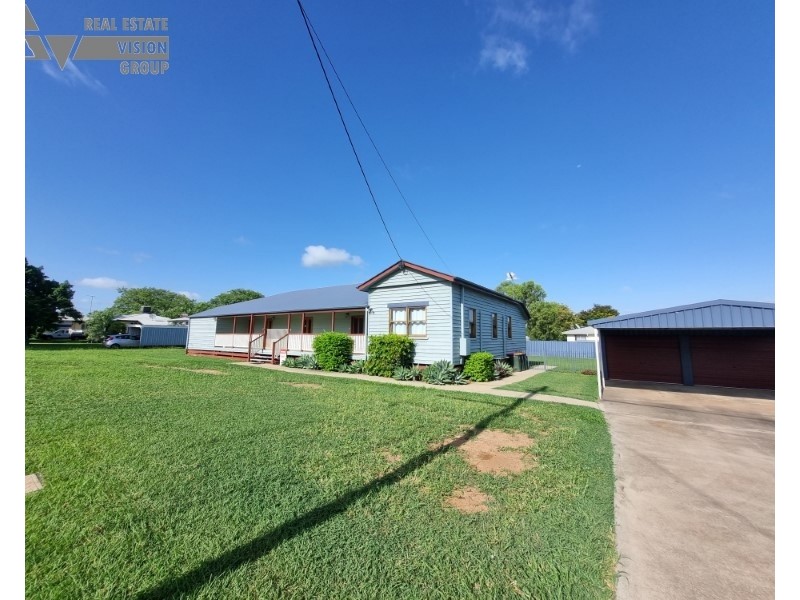16-18 Sandalwood St, Blackwater QLD 4717