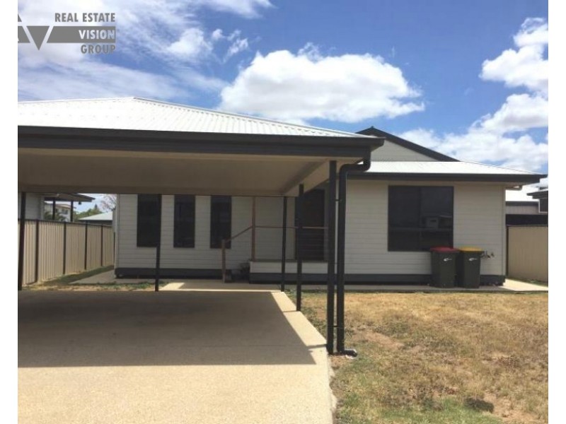 18A Bauman Way, Blackwater QLD 4717