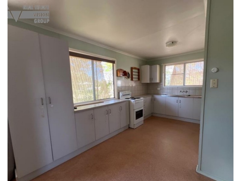 7 Gidyea St, Blackwater QLD 4717