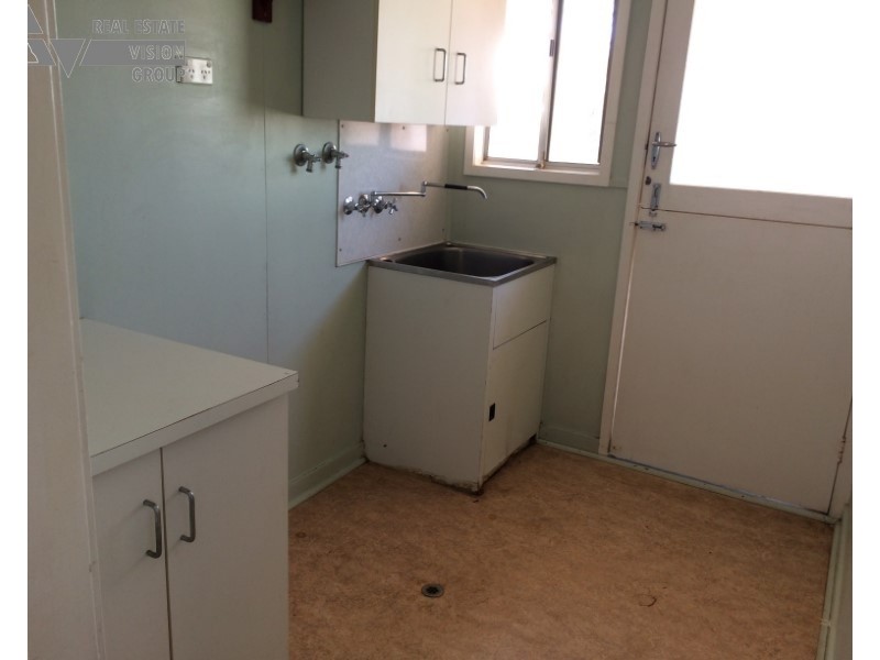 7 Gidyea St, Blackwater QLD 4717