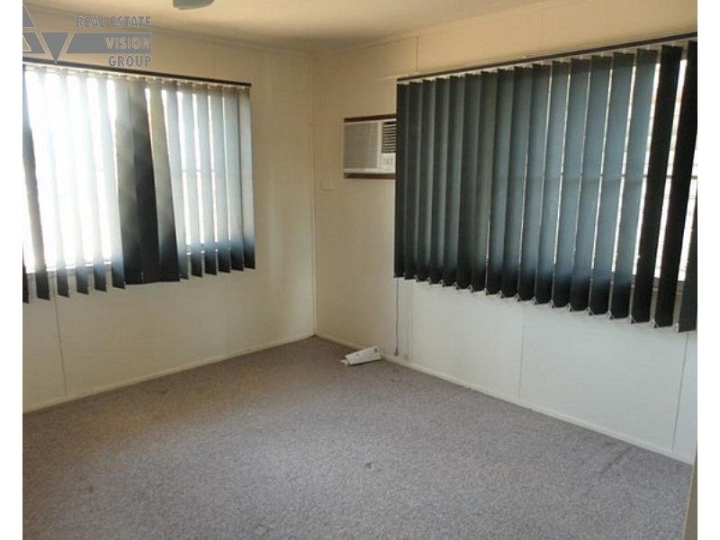 2 Mangrove Street, Blackwater QLD 4717