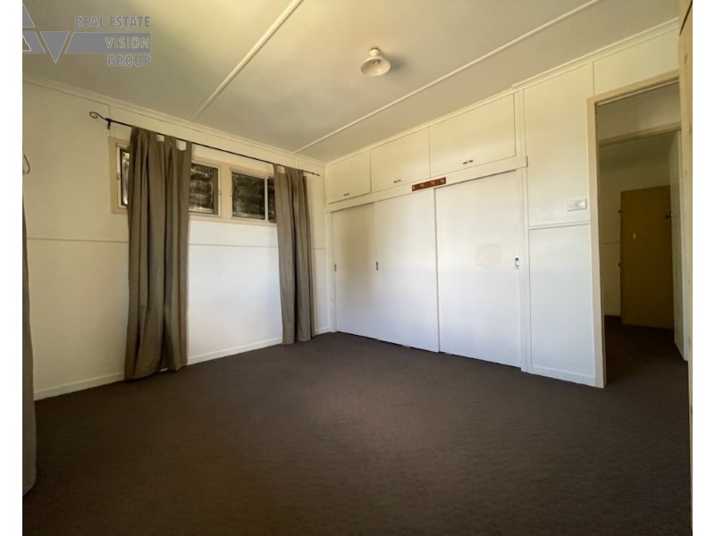 3 Fay St, Blackwater QLD 4717