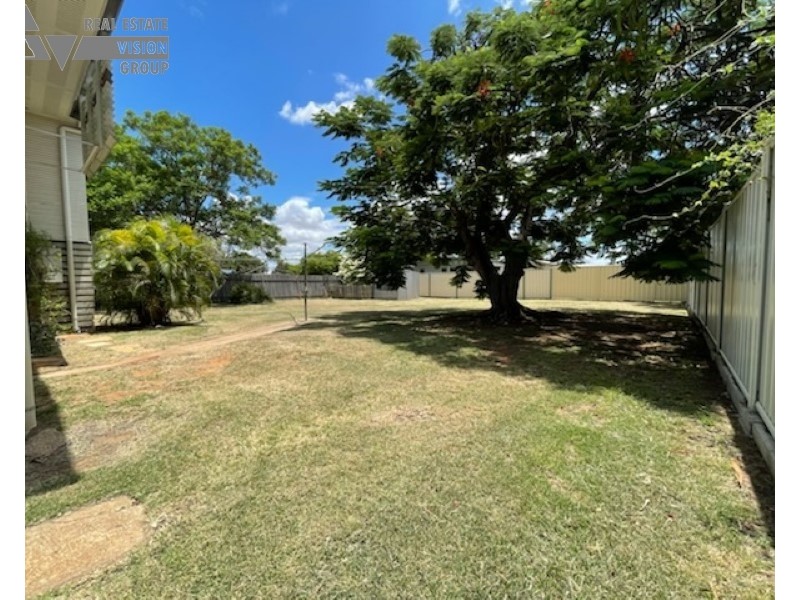 3 Fay St, Blackwater QLD 4717