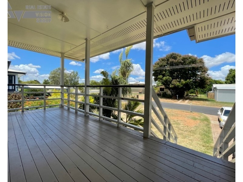 3 Fay St, Blackwater QLD 4717