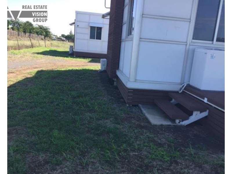 Unit 4/51 Bremner St, Blackwater QLD 4717