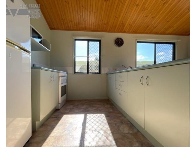 7 Oliffe St, Blackwater QLD 4717