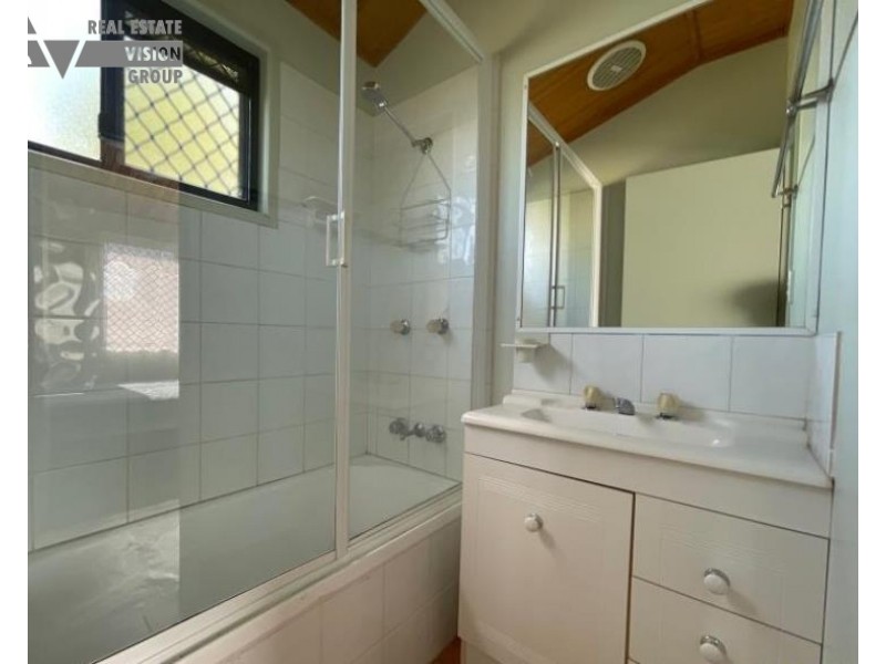 7 Oliffe St, Blackwater QLD 4717