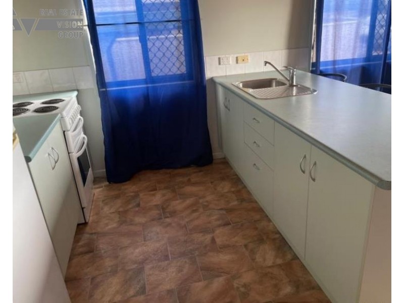 7 Oliffe St, Blackwater QLD 4717