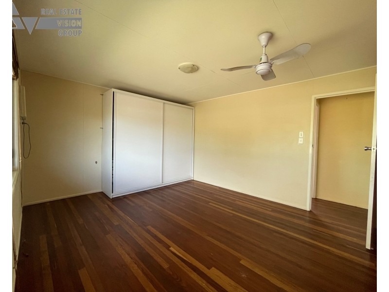 12 Bredhauer St, Blackwater QLD 4717