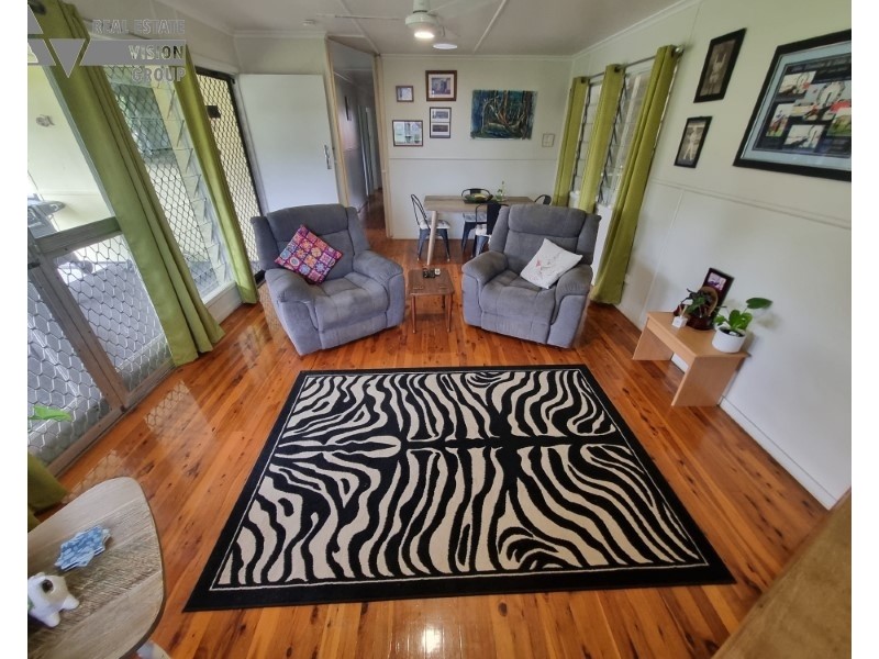 36 Fay St, Blackwater QLD 4717