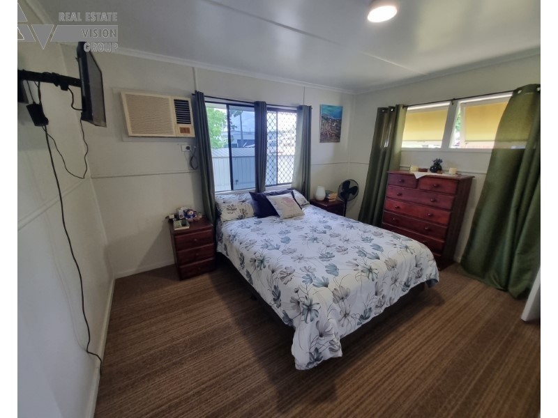 36 Fay St, Blackwater QLD 4717