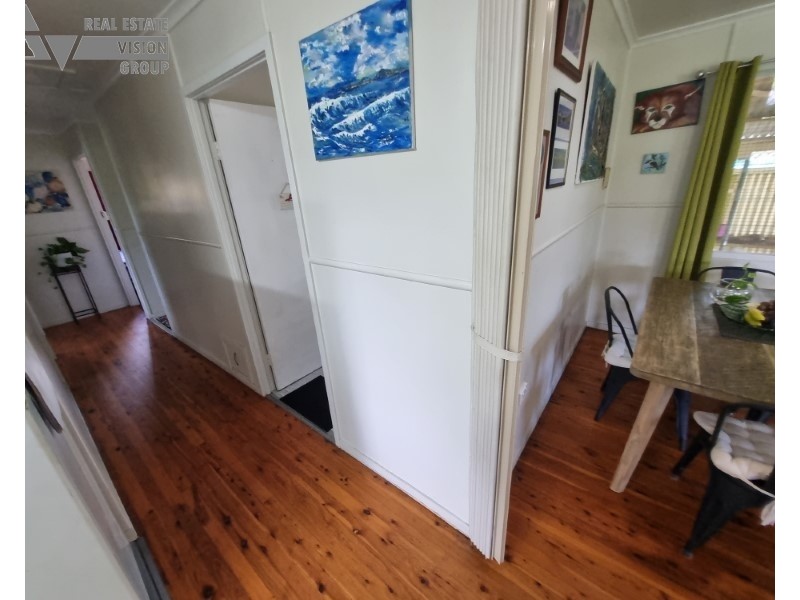 36 Fay St, Blackwater QLD 4717