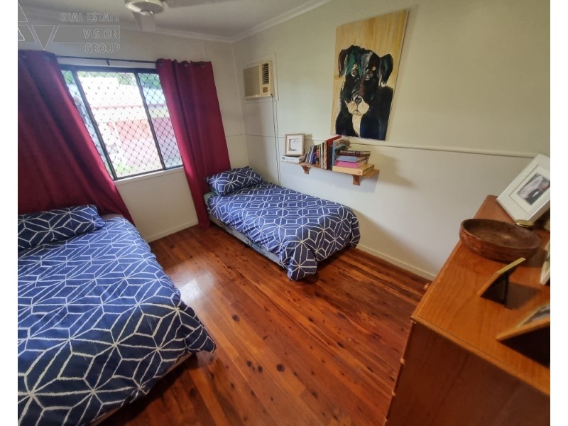 36 Fay St, Blackwater QLD 4717