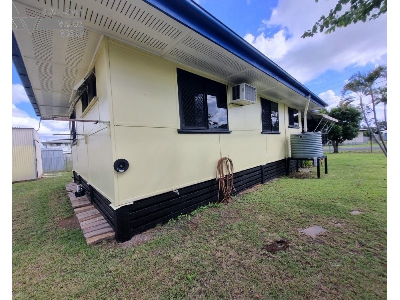 36 Fay St, Blackwater QLD 4717