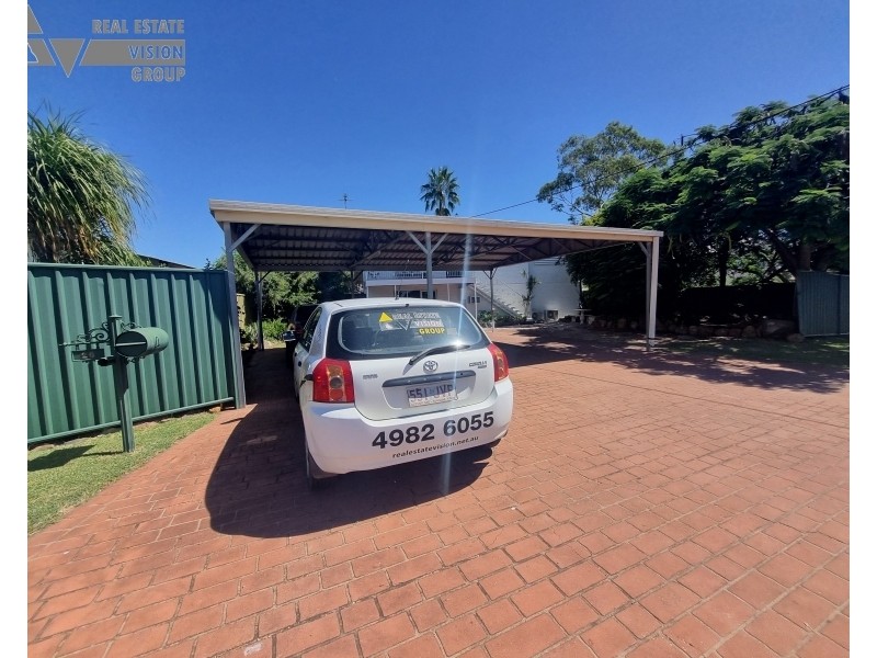 20 Mackenzie St, Blackwater QLD 4717