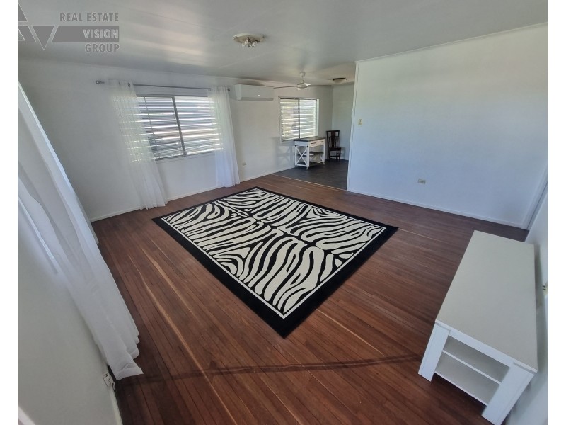 20 Mackenzie St, Blackwater QLD 4717