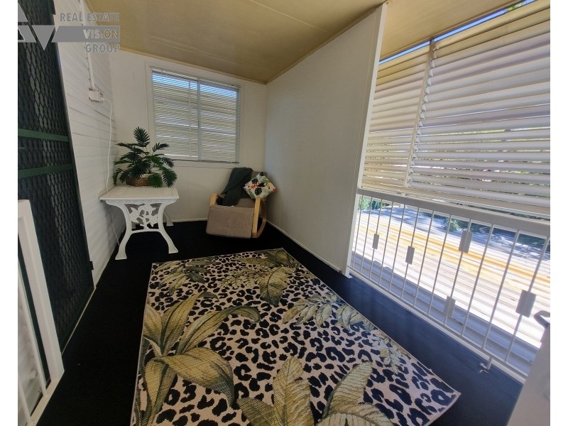 20 Mackenzie St, Blackwater QLD 4717