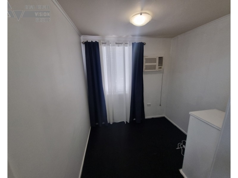 20 Mackenzie St, Blackwater QLD 4717