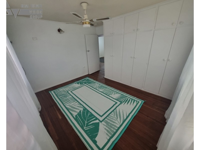 20 Mackenzie St, Blackwater QLD 4717