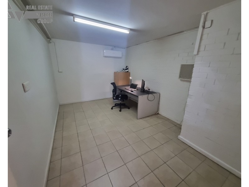 20 Mackenzie St, Blackwater QLD 4717