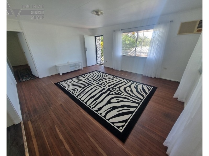 20 Mackenzie St, Blackwater QLD 4717