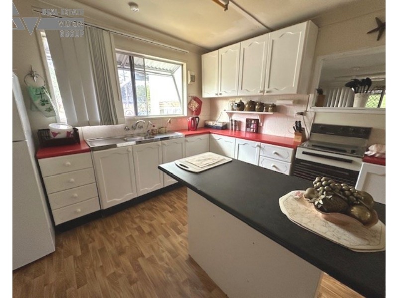 1 Golden Willow Dr, Willows QLD 4702