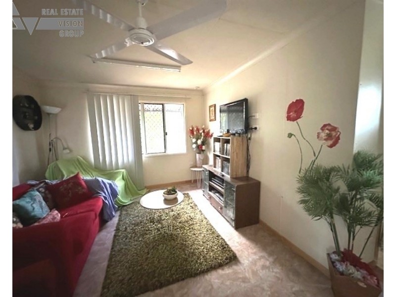 1 Golden Willow Dr, Willows QLD 4702