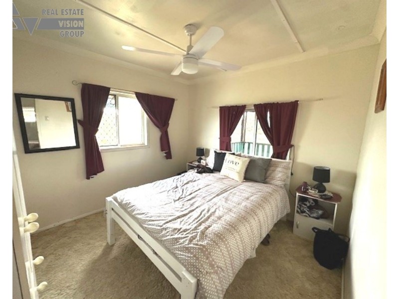 1 Golden Willow Dr, Willows QLD 4702