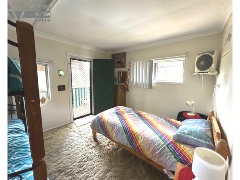 1 Golden Willow Dr, Willows QLD 4702