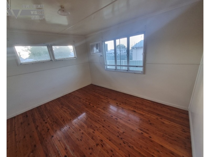 24 Sandalwood St, Blackwater QLD 4717