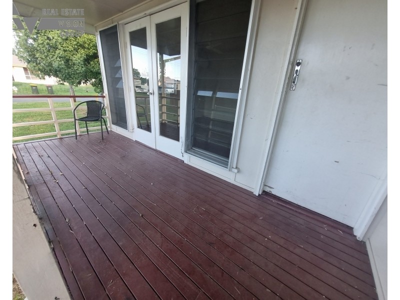 24 Sandalwood St, Blackwater QLD 4717