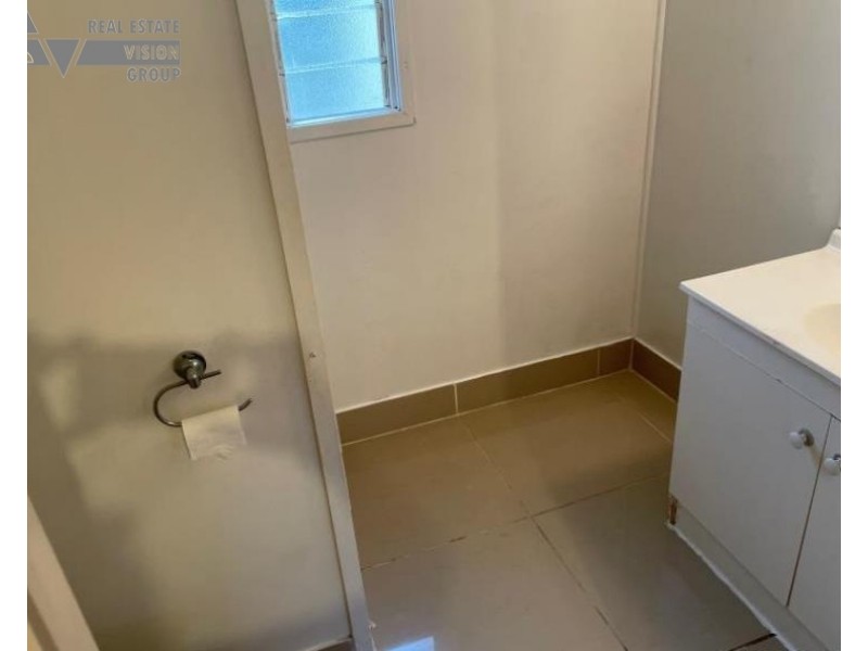 22 Church Street, Bluff QLD 4702