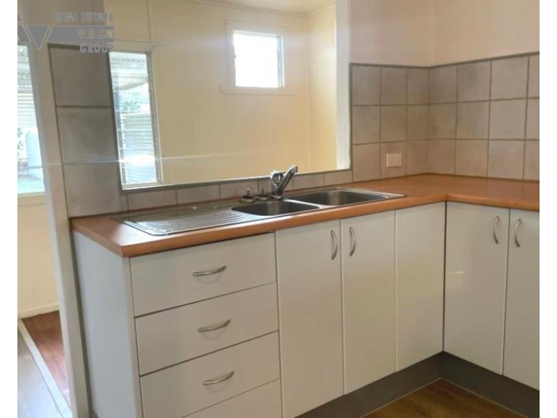 22 Church Street, Bluff QLD 4702