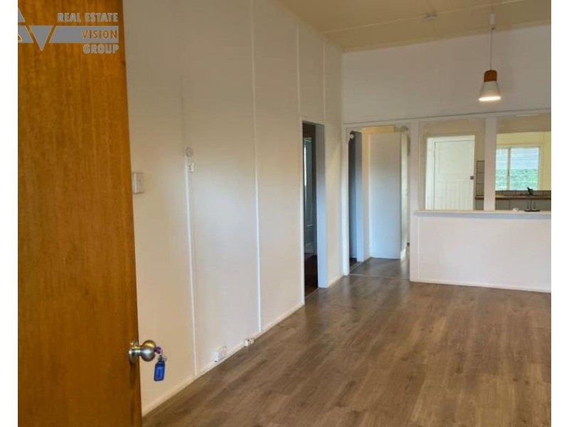 22 Church Street, Bluff QLD 4702