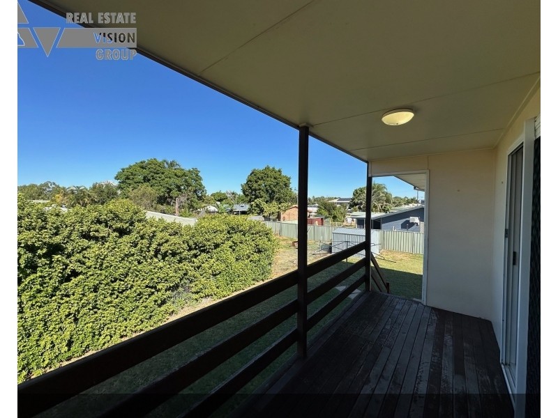 31 Barry St, Emerald QLD 4720