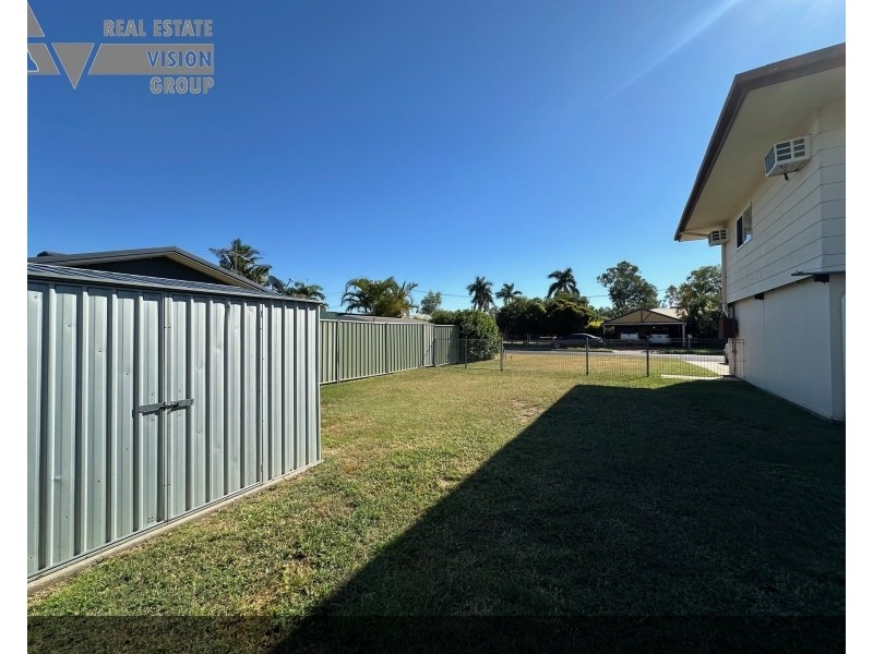 31 Barry St, Emerald QLD 4720