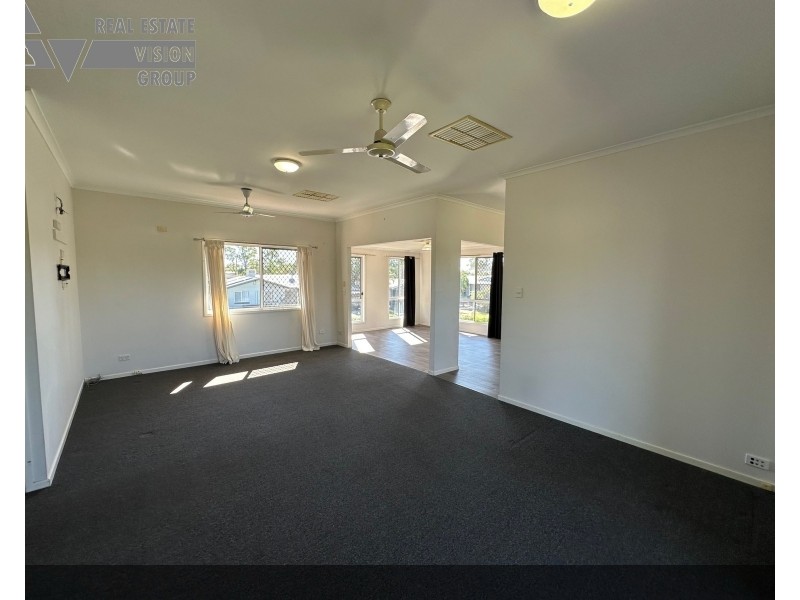 31 Barry St, Emerald QLD 4720