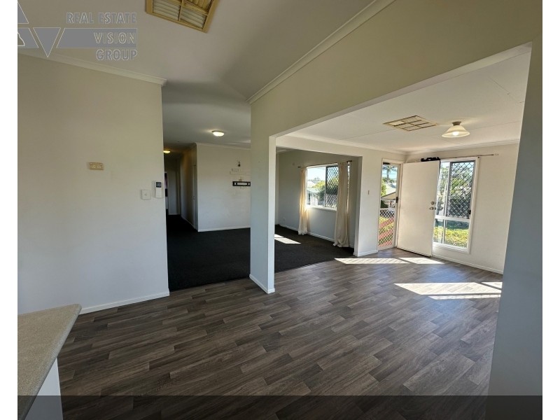 31 Barry St, Emerald QLD 4720