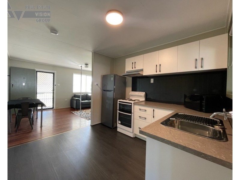 1 & 2/1 Umbrella St, Blackwater QLD 4717