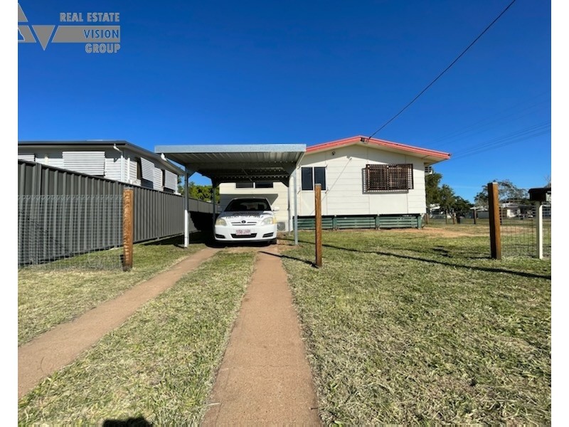 1 & 2/1 Umbrella St, Blackwater QLD 4717